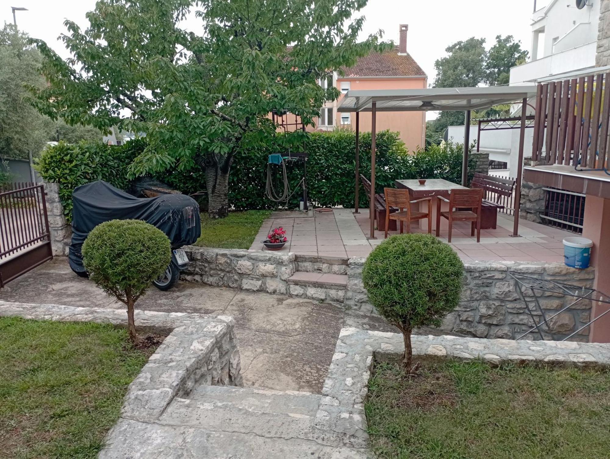 Ferienwohnung Apartman Sole Karigador Exterior foto
